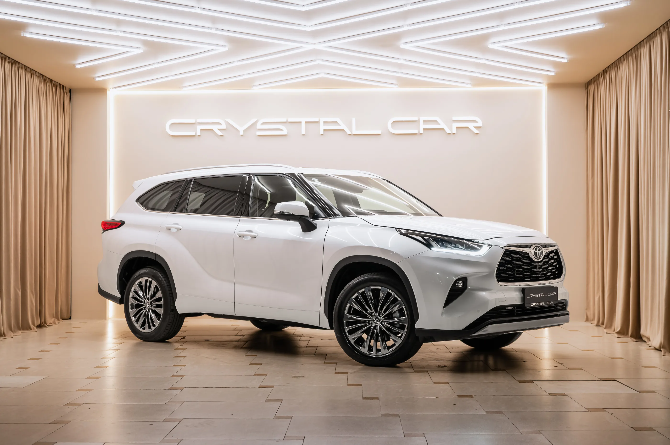 Toyota Highlander 2.0 4WD AT (248 л.с), 2026