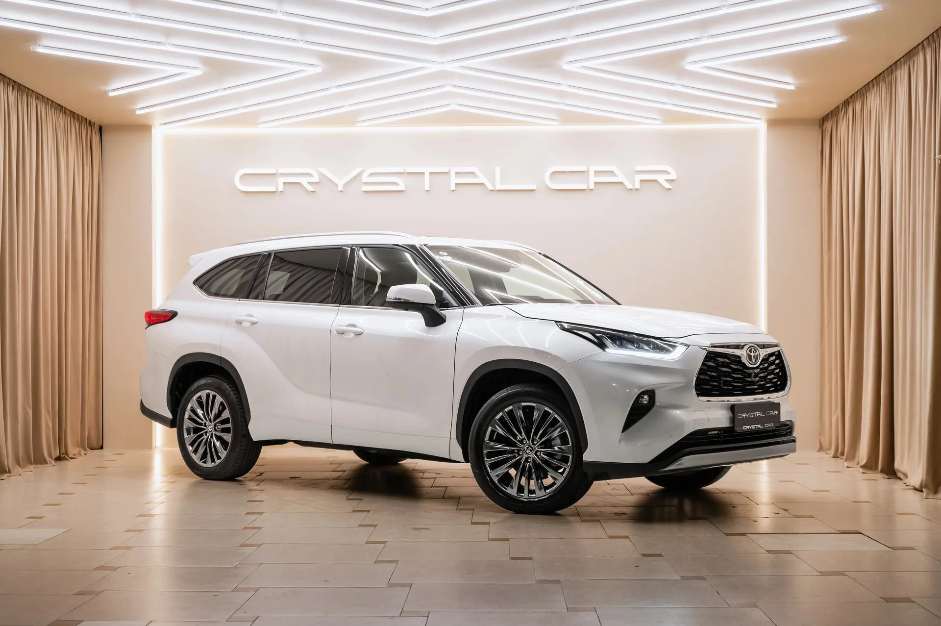 Toyota Highlander 2.0 4WD AT (248 л.с), 2026